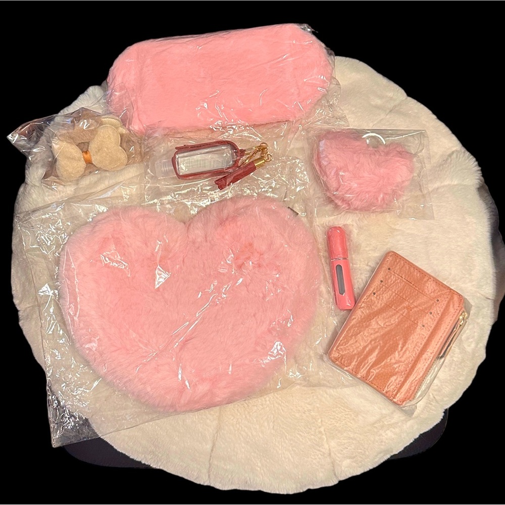 Women’s Accessories - Bundle 1